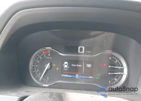 2017 Honda Ridgeline Rtl-E z USA, uszkodzony, nr VIN 5FPYK3F78HB033853